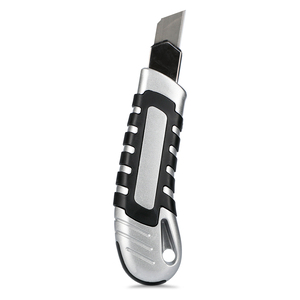 Cutter Profesional con Navaja Retráctil de 18 mm Office Depot / Metálico / Plata Cutter Profesional con Navaja Retráctil de 18 mm Office Depot / Metálico / Plata
