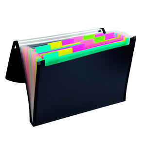 Archivero Expandible de Plástico con Tapa y Liga Carta Red Top / 13 Divisiones / Negro Archivero Expandible de Plástico con Tapa y Liga Carta Red Top / 13 Divisiones / Negro