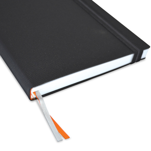 Libreta Ejecutiva Book Cubierta Carbonio 320 páginas Blancas Numeradas e Índice 16.5 x 22 cm Colores