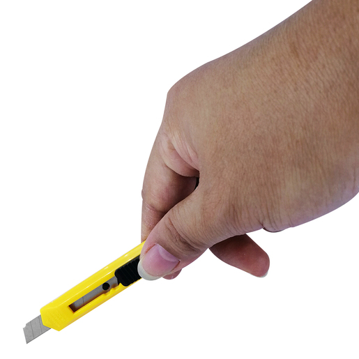 Cutter con Navaja Retráctil de 9 mm Office Depot / Plástico / Amarillo